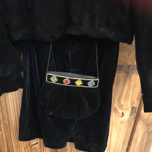 Purse - Picture 1 of 1